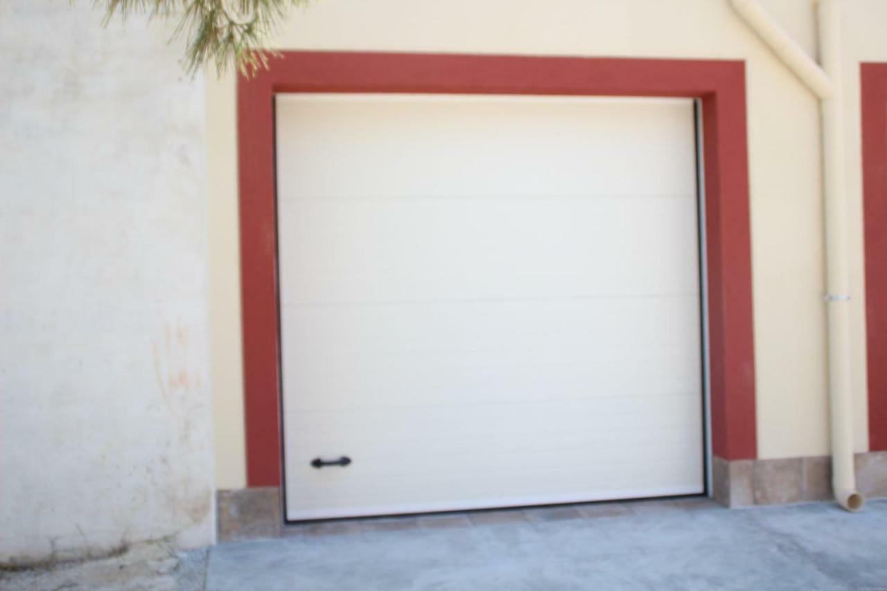 Bungalow Frente Al Mar Torrevieja Exterior photo